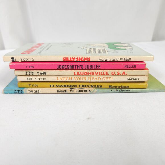 Vintage Joke Book Lot - Barrel of Chuckles - Wee Beasties - Silly Signs - Picture 11 of 16